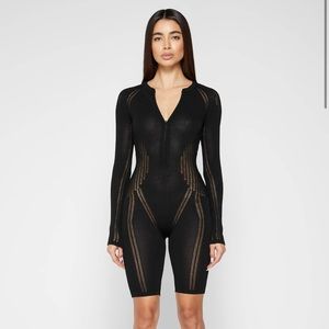 MANIÈRE DE VOIR knit contour romper size 8 (large)